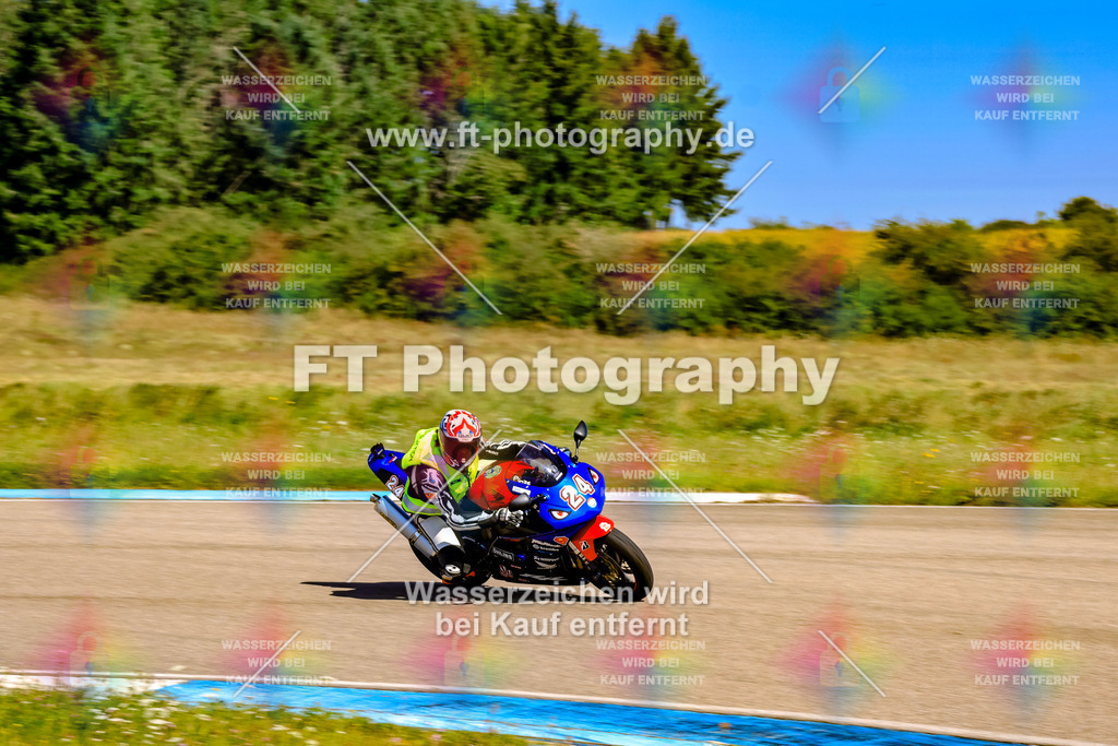 024-2844 | Hier findet Ihr Bilder von Touristenfahrten auf der Nürburgring Nordschleife oder von anderen Veranstaltungen die ich besucht habe. Viel Spass beim Durch Schauen 