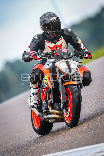 0018-260611SR-004_18 | Deine Full-Service-Agentur für ✔️Videoproduktionen und ✔️Motorsportfotografie Jetzt Angebot anfragen!