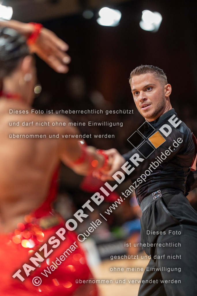 20230812-13414 | Hier finden Sie Tanz Bilder vom Latein und Standard Formationen tanzen. Sportbilder vom Tanzsport. Schöne Fotos und von Weltmeisterschaft, Europameisterschaft, Bundesliga, Regionalliga, Oberliga und Landesliga sowie von GOC Stuttgart, DanceComp, WM Bremen