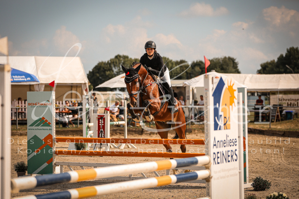 24.FrSpA00061 | Leoni Ertmer Photography - Realisiert mit Pictrs.com