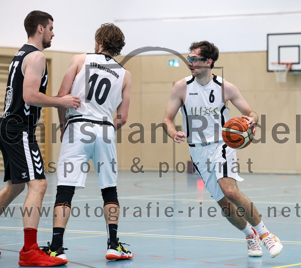2023-03-26_058_TSV_Vaterstetten_gegen_Wacker_Knights_Burghausen | Vaterstetten, Deutschland, 26.03.2023:
Basketball, Bayernliga Herren Südost 2022 / 2023, 17. Spieltag, TSV Vaterstetten gegen Wacker Knights Burghausen, Endergebnis: 

Finn Liebig (TSV Vaterstetten, #10), Maximilian Rothe (TSV Vaterstetten, #6)

Foto: Christian Riedel / fotografie-riedel.net
