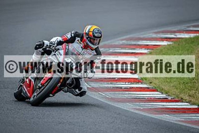 spof1645 | Professionelle Fotos von Sportveranstaltungen, aber auch Hochzeiten und anderen Events. - Realisiert mit Pictrs.com