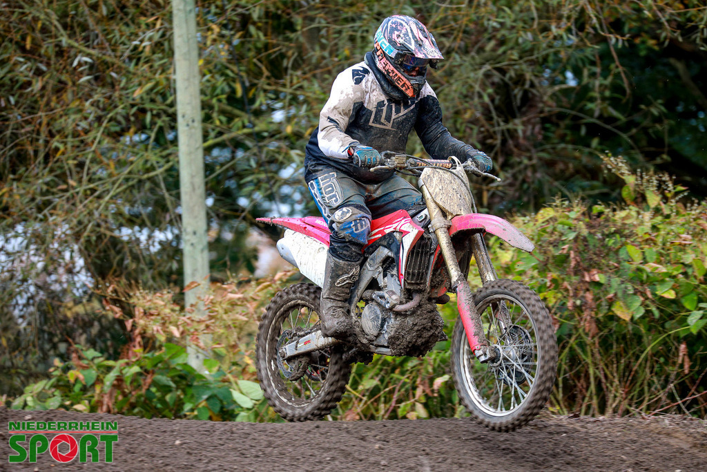 OpenTrack2024_Sonntag_Hobbyfahrer_043 | Bildergalerie von Sport-Ereignissen aber auch von weiteren spannenden Dingen - nicht nur vom Niederrhein. In Anlehnung an den bekannten Spruch von Hanns Dieter Hüsch heißt das Motto: "Niederrhein ist überall".  - Realisiert mit Pictrs.com