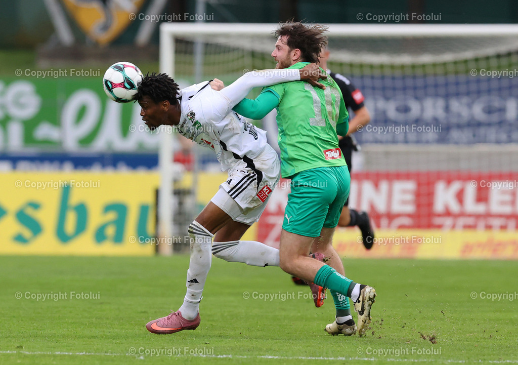 A_LUI_02112025_03 | SPORT FUSSBALL ADMIRAL BUNDESLIGA RZ PELLETS WAC-WSG TIROL 02.11.2025 IM BILD: CHIBUIKE NWAIWU(WAC) UND THOMAS SABITZER (TIROL) FOTO:FOTOLUI/MW