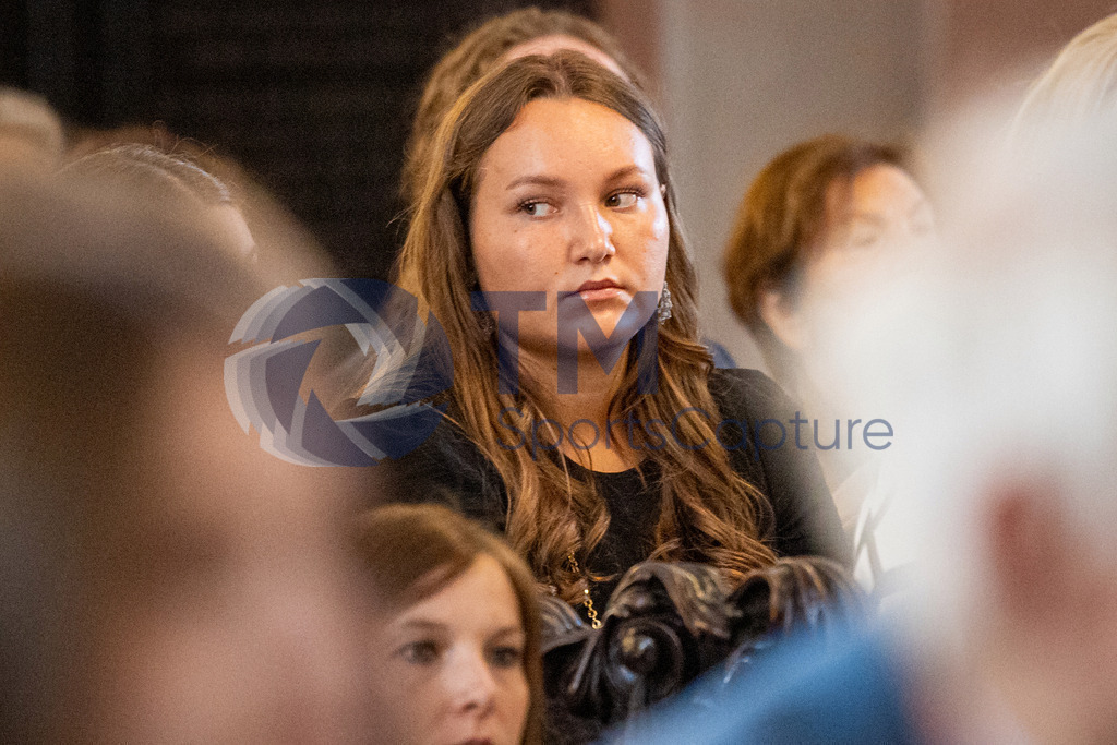 Trainproduction-20240519-1 | Firmung Klagenfurt-Dom 19.05.2024 10:30 Uhr