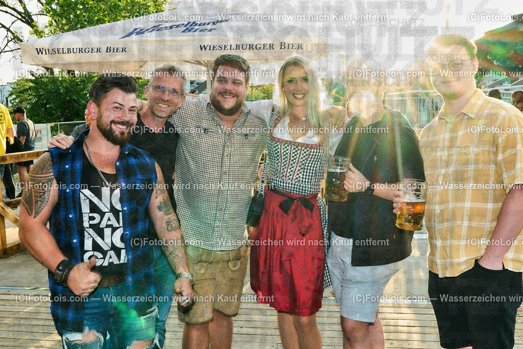 ALP5073_VOLKSFEST_Bieranstich_Abendlicht | (C)FotoLois.com, Alois Spandl, BIERANSTICH im Festzelt beim WIESELBURGER VOLKSFEST mit den TSCHECHEN als Vorband und dem Auftritt von Die HIGHLIGHTS, Mi 28. Juni 2023.