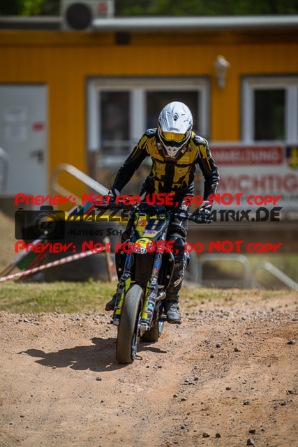 MaZZes_FotoMatrix_220528_1337 | Fotograf Mathias Schmid
Sportfotograf,
Eventfotograf,
Hochzeitsfotograf,
Portraitfotograf