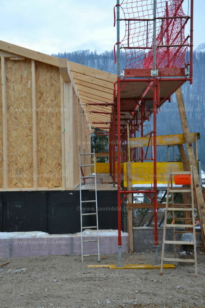 bib-lg01-baustelleneinrichtung-0162 | Nach LV-Leistungsgruppen sortierte Detailfotos über den Bau eines Hauses. Alle Hausbau-Bilder direkt vom Urheber und Autor der Website Haus-Selber-Bauen.com