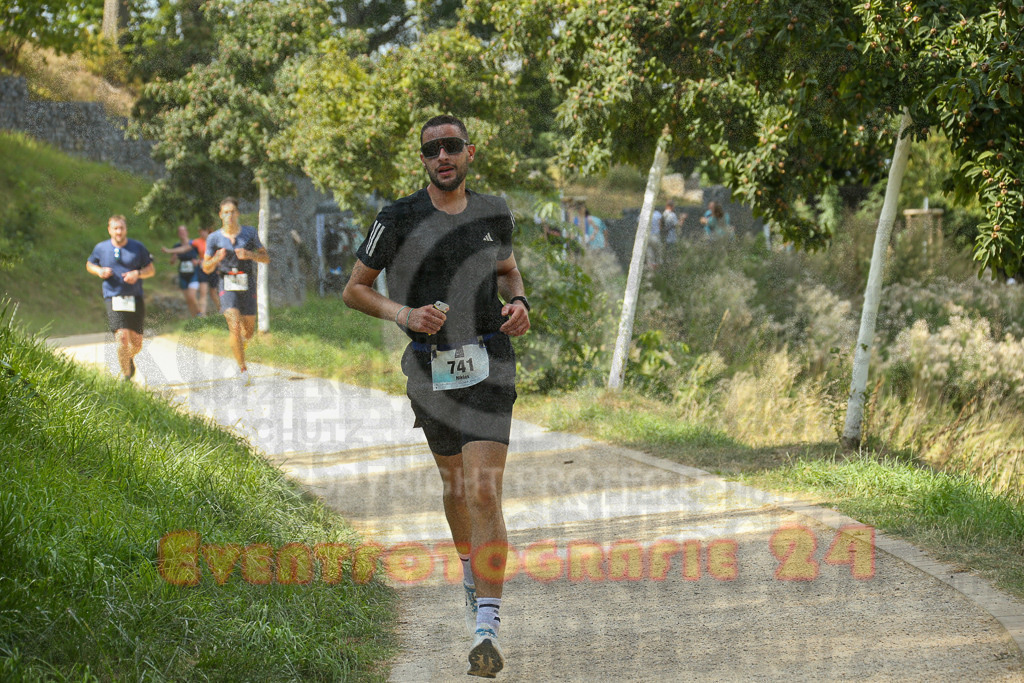 250824_1455_EX1_8070 | Sportfotografie im Rhein-Sieg Kreis, Köln, Bonn, NRW, Rheinland Pfalz, Hessen, etc. Unser Tätigkeitsfeld umfasst den Laufsport vom Volkslauf über den Marathon, Duathlon, Triathon bis zum Ultralauf wie Kölnpfad Ultra oder Schindertrail.