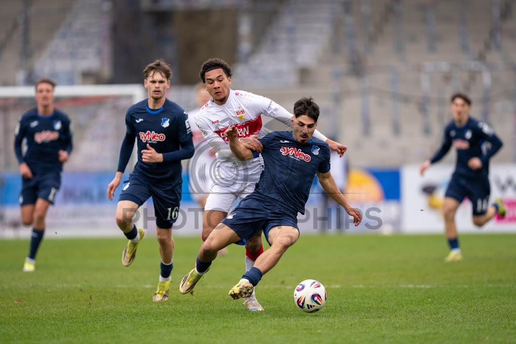 VfB Stuttgart II vs. TSG Hoffenheim II, Fussball, 3. Liga, 26. Spieltag, 15.03.2026 | Kenny Fressle (VfB Stuttgart II, #19),VfB Stuttgart II vs. TSG Hoffenheim II, Fussball, 3. Liga, 26. Spieltag, 15.03.2026Foto: photosbyphips/Philip Ziegler