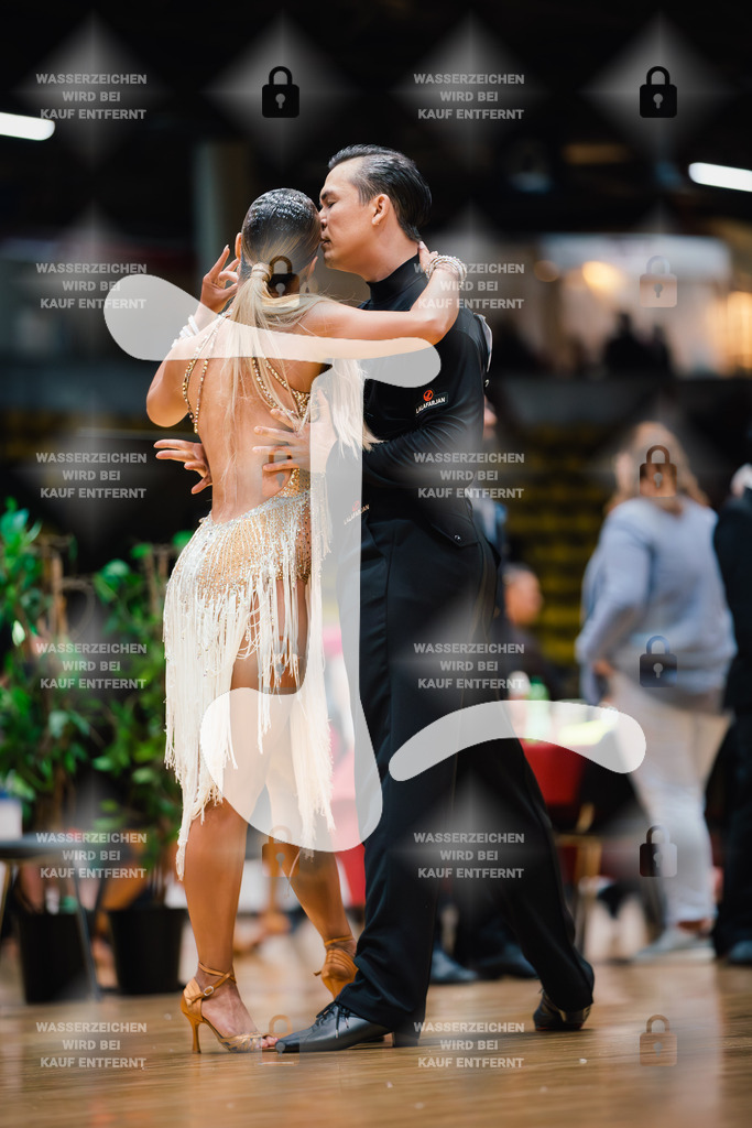 Hessen Tanzt WDSF Open Senior I Latin 4th (213) James Johansson _ Leila Frovik (Sweden)-2025-05-17-2124 | Webshop for digital downloads and prints of dance sport, event & show photographer Julian Link - Realisiert mit Pictrs.com