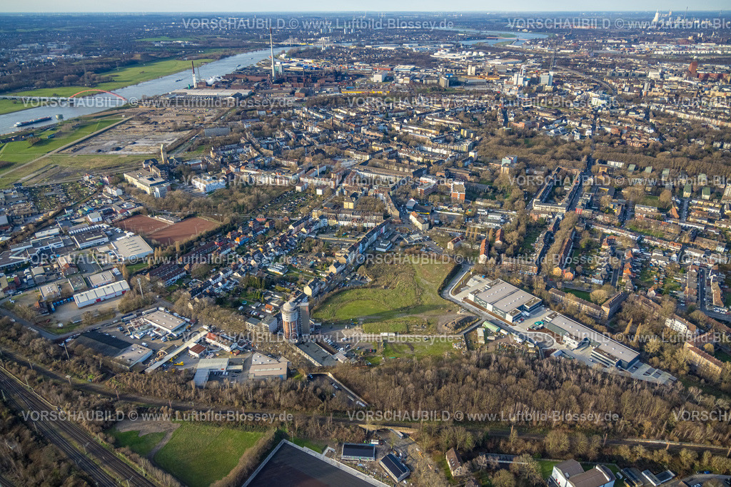 Duisburg230100542 | Luftbild, Brachfläche Wiese Paul-Esch-Straße, Wasserturm, Akkurt Panoramacafe, Hochfeld, Duisburg, Ruhrgebiet, Nordrhein-Westfalen, Deutschland