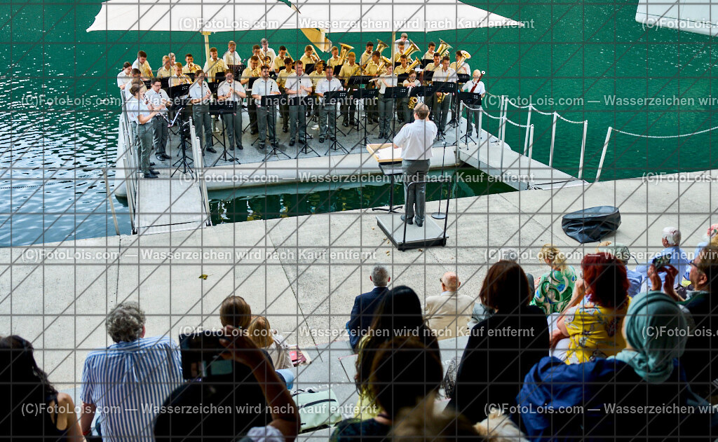 ALP1128_XXXX-Chopin-Festival_Ausklang | (C)FotoLois.com, Alois Spandl. XXXX. Chopin-Festival in der Kartause Gaming, musikalischer AUSKLANG auf der Seebühne Lunz mit dem Blasorchester der Miltärmusik Niederösterreich unter der Leitung von Oberst Adolf Obendrauf, So 18. August 2024.
