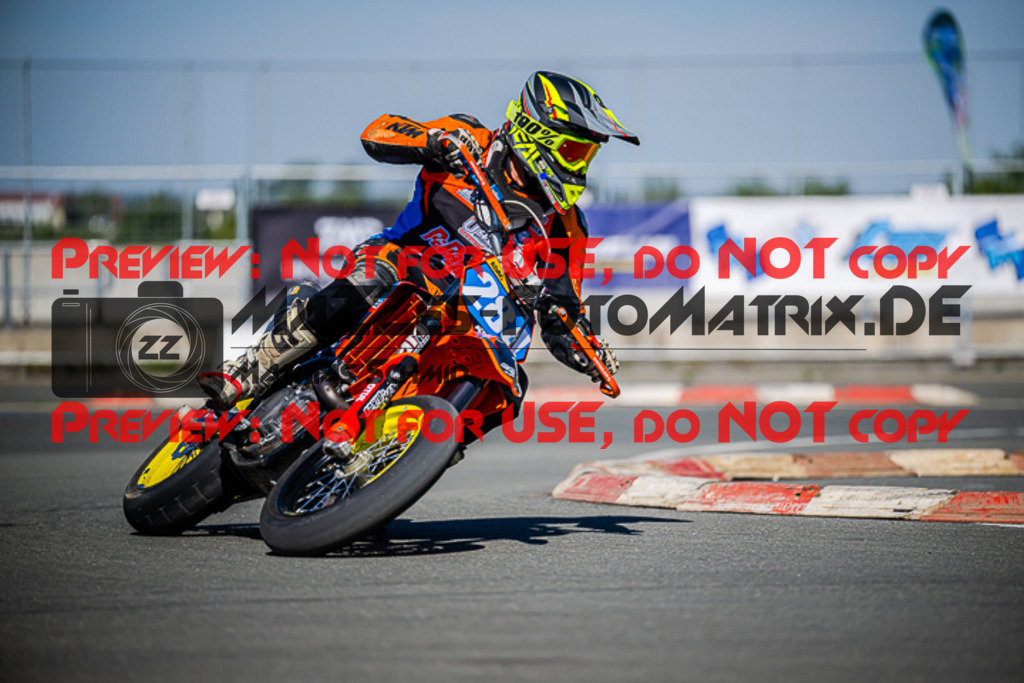 MaZZes_FotoMatrix_220903_0657 | UE40