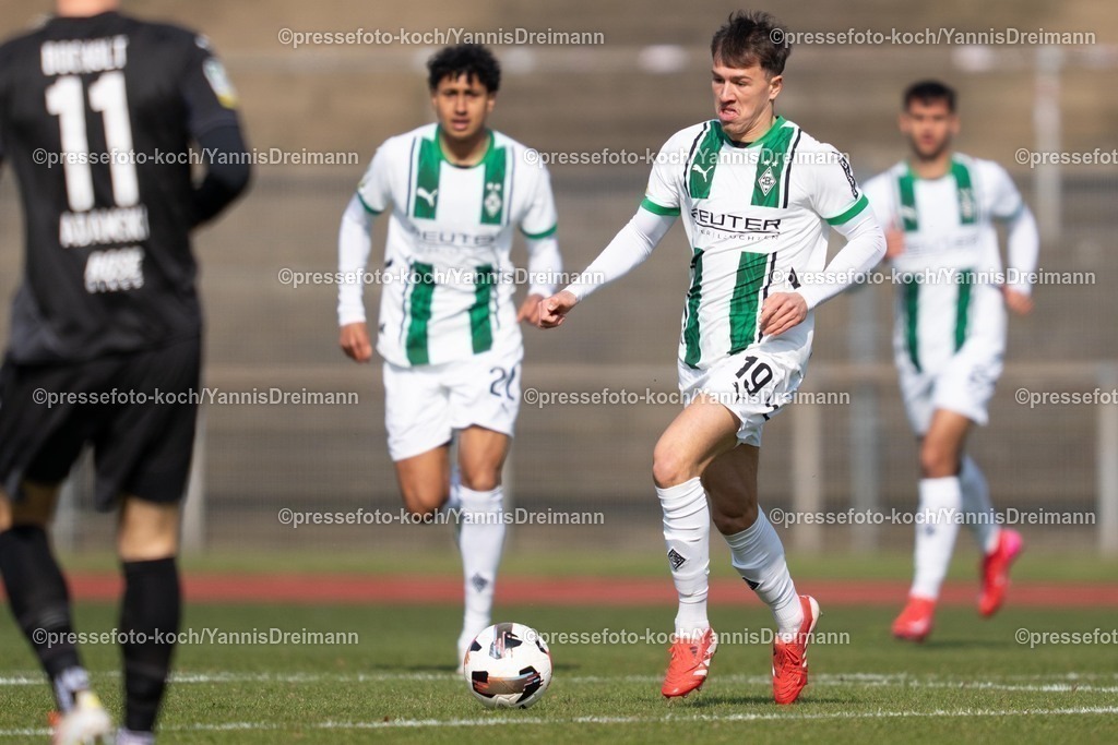 xYDR15032501037 | 15.03.2025, xydrx, Fußball, Borussia Mönchengladbach II (U23) - 1.FC Bocholt, Regionalliga West, Grenzlandstadion: Noah Pesch (Borussia Moenchengladbach II #19)