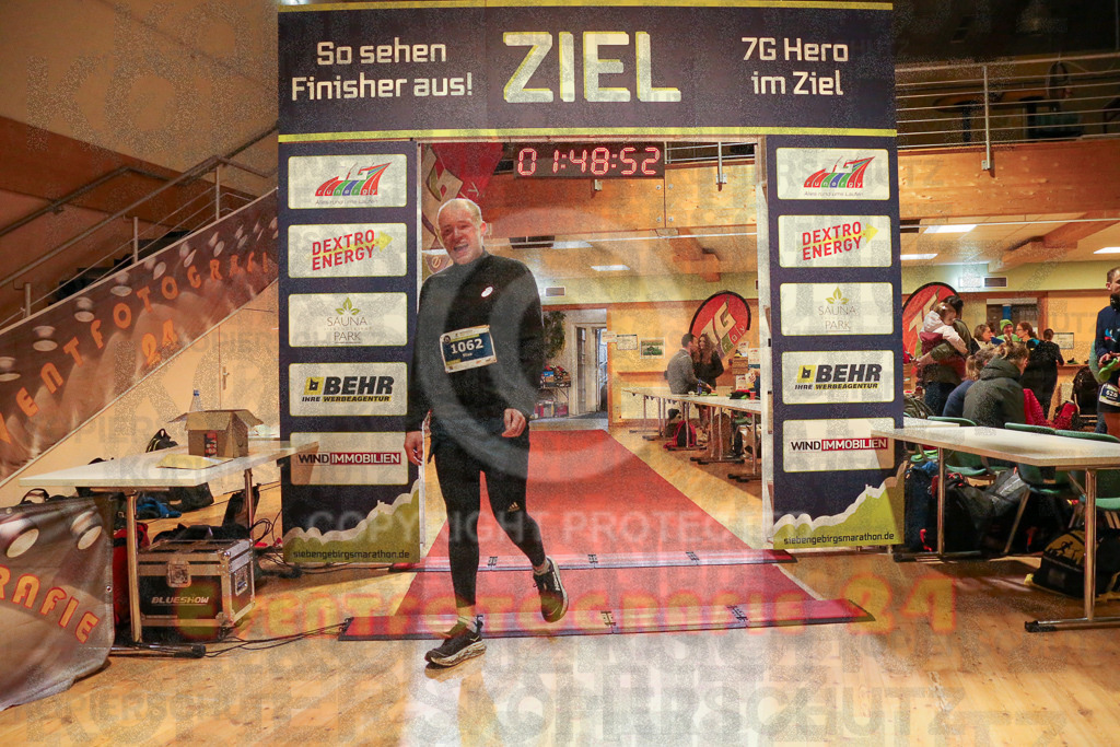 241208_1114_EX1_4630 | Sportfotografie im Rhein-Sieg Kreis, Köln, Bonn, NRW, Rheinland Pfalz, Hessen, etc. Unser Tätigkeitsfeld umfasst den Laufsport vom Volkslauf über den Marathon, Duathlon, Triathon bis zum Ultralauf wie Kölnpfad Ultra oder Schindertrail.