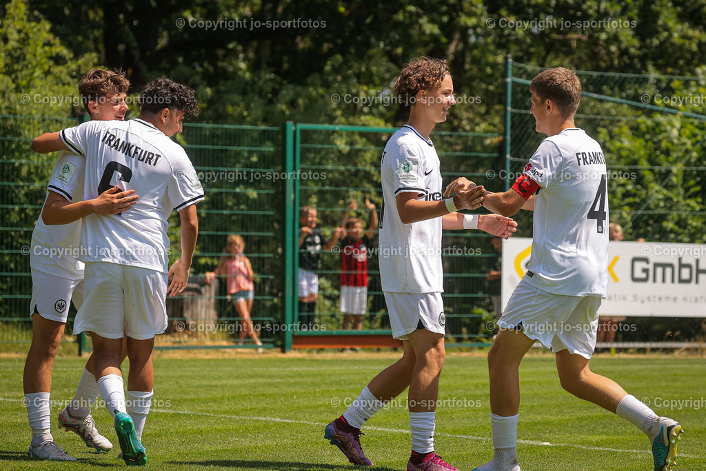 BQ3I4501 | 17.06.2023; Testspiel; Rasenplatz Offdilln; VfL Bochum U17 - Eintracht Frankfurt U17; Ergebnis: 3:1 (1:1)