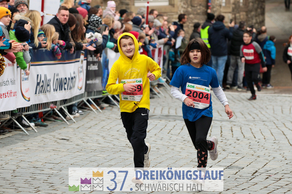 AOK JuniorCup 400m | 3Koenigslauf 2023 - Realisiert mit Pictrs.com