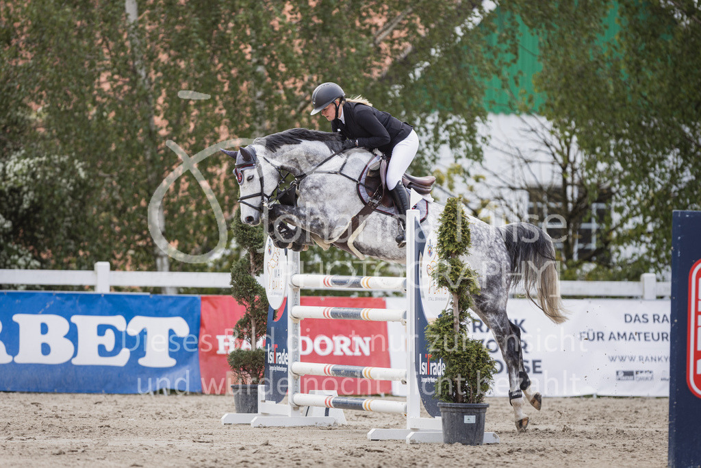 230520_MayDays_Youngster-M-350 | Deine schönsten Turniermomente als professionelle Fotos! Entdecke hochwertige Pferdesport-Fotografie im Online-Shop. Jetzt Fotos finden & bestellen!