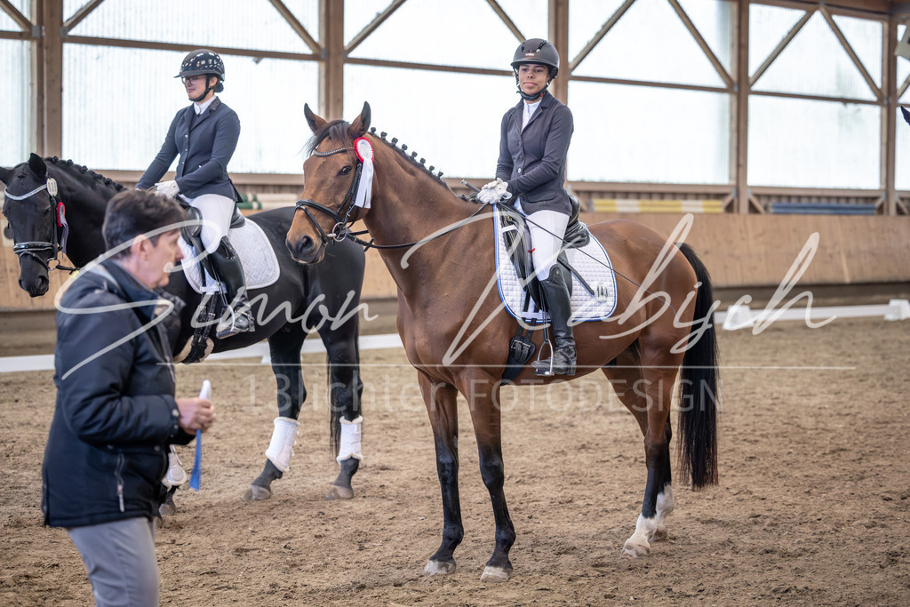 20251011-_3LI0717 | Tierfotografie Pferde, Hunde, Katzen, Haustiere.
Turnierfotografie Reitturniere, Reiten, Springreiten, Dressur in Hanau, dem Main-Kinzig-Kreis und dem Rhein-Main- Gebiet um Frankfurt