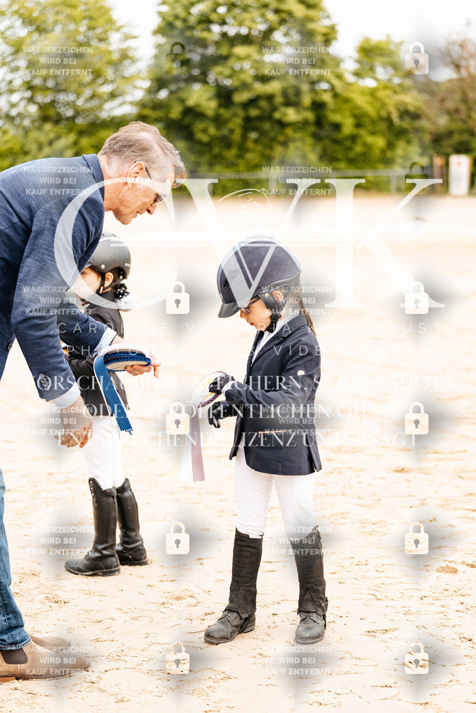 CK904170 | Turnierfotografie Pferdefotografie Trier Rheinland-Pfalz Pferdesport Reitsport Tierfotografie Sportfotografie Pferdevideo Pferdevideografie Equestrianvideography equestrianphotography  - Realisiert mit Pictrs.com