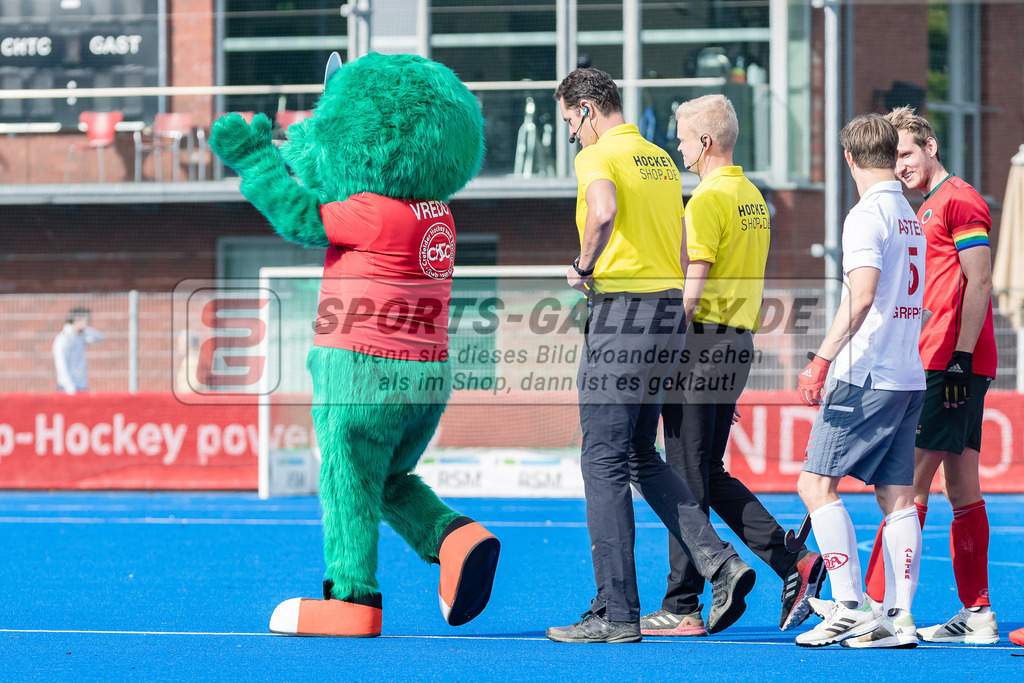 HK_20230930_104722 | 1.Bundesliga Herren Crefelder HTC - Club an der Alster am 30.9.2023 CHTC, Krefeld , Fredo , Blasch ( SR ) , Völker ( SR )