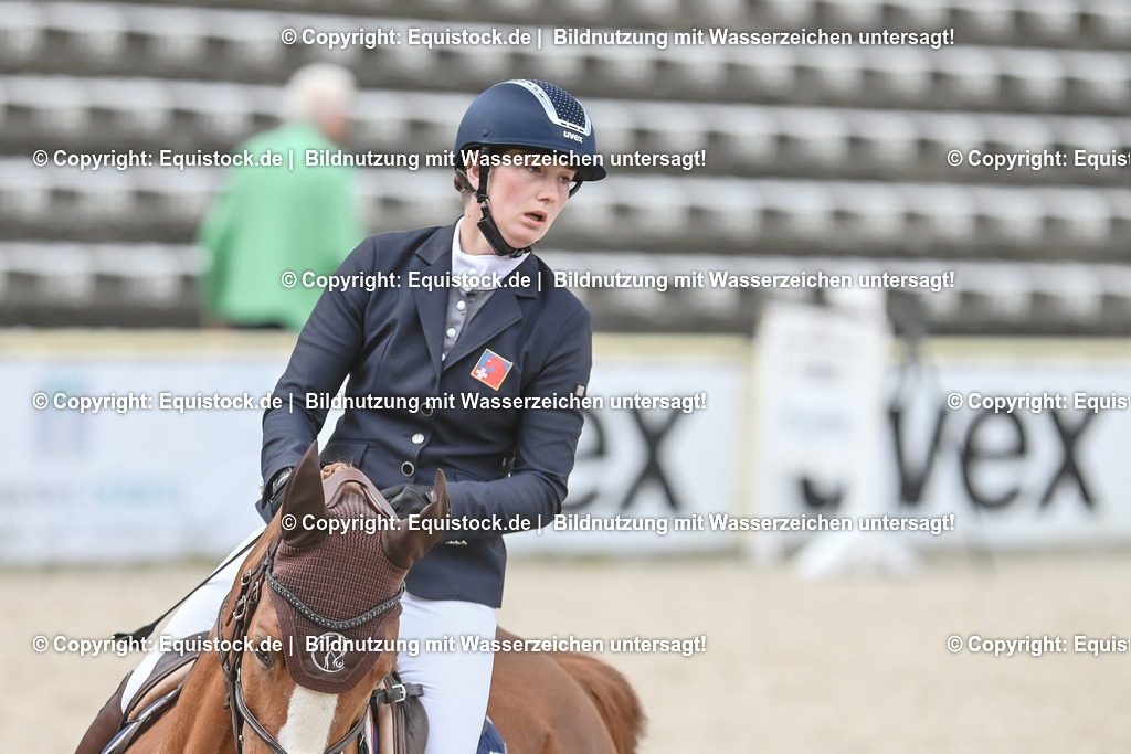 20230514_CCI4_Springen_0049 | equistock