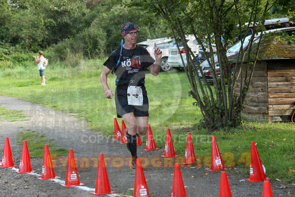 230826_1723_EX1_1689 | Sportfotografie im Rhein-Sieg Kreis, Köln, Bonn, NRW, Rheinland Pfalz, Hessen, etc. Unser Tätigkeitsfeld umfasst den Laufsport vom Volkslauf über den Marathon, Duathlon, Triathon bis zum Ultralauf wie Kölnpfad Ultra oder Schindertrail.