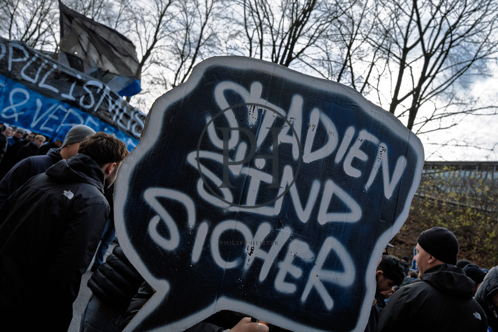 Spieltag 12 HSV - VFB Stuttgart_SC-50 | Philipp-Heist - Realisiert mit Pictrs.com