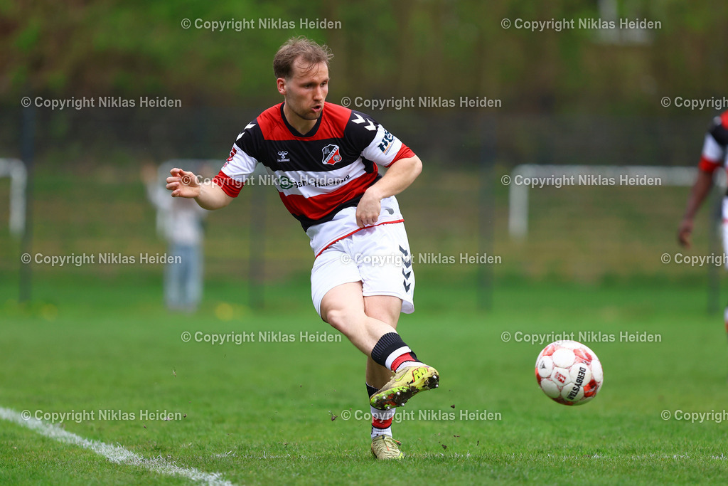 NH_Altona93_BWLohne_RegionalligaNord_18042026 | #20 Bendix Gelzer (Altona 93)Fußball I Herren I Regionalliga Nord I Saison 2025-2026 I 30. Spieltag I Altona 93 - BW Lohne I 18.04..2026 I Adolf-Jäger-Kampfbahn