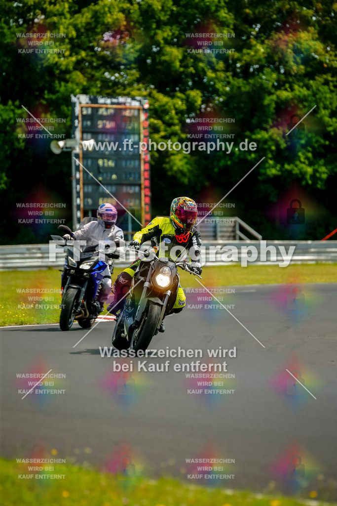 VBK-4775 | Hier findet Ihr Bilder von Touristenfahrten auf der Nürburgring Nordschleife oder von anderen Veranstaltungen die ich besucht habe. Viel Spass beim Durch Schauen 