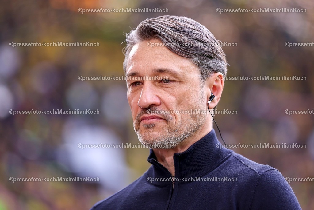 BVB11042601004 | 11.04.2026, Fußball, Borussia Dortmund - Bayer 04 Leverkusen, 1. Fußball Bundesliga, 29. Spieltag, Signal Iduna Park, Saison 2025 2026: Cheftrainer Niko Kovac (BVB #hc) enttäuscht Enttäuschung  DFB regulations prohibit any use of photographs as image sequences and or quasi-video.