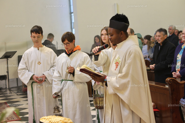 Erntedankfest mit feierlicher Einführung von Otto Markus Hoffmann als Akolyth | Bildershop von pixelworld.at - Realisiert mit Pictrs.com