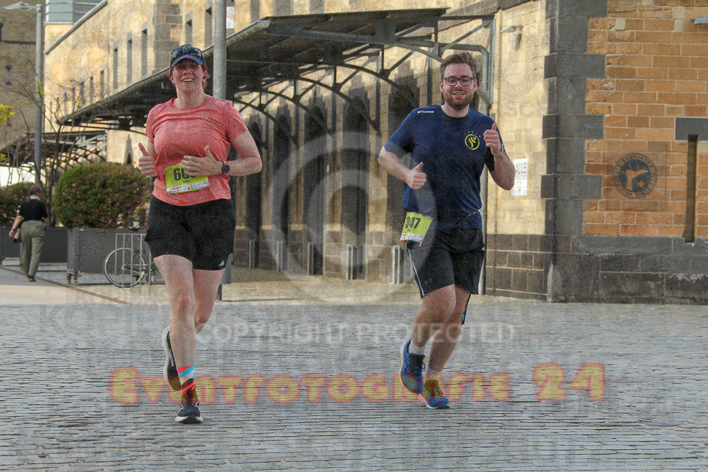 250920_1540_EV4_9417 | Sportfotografie im Rhein-Sieg Kreis, Köln, Bonn, NRW, Rheinland Pfalz, Hessen, etc. Unser Tätigkeitsfeld umfasst den Laufsport vom Volkslauf über den Marathon, Duathlon, Triathon bis zum Ultralauf wie Kölnpfad Ultra oder Schindertrail.