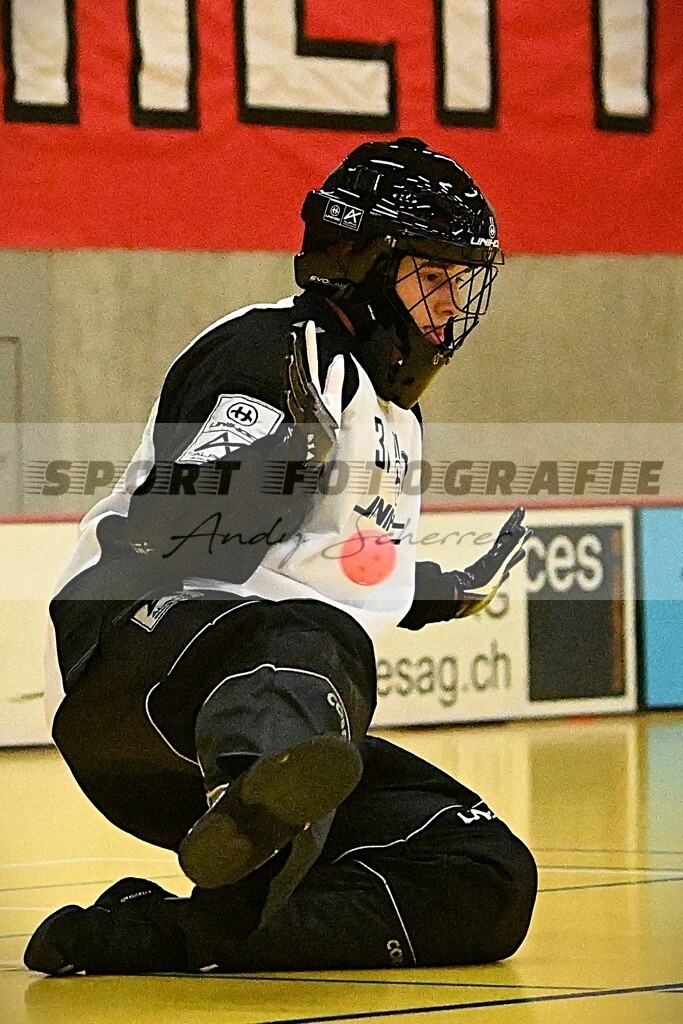 aDSC_5606 | Kaufen Sie Sportbilder im Onlineshop von Andy Scherrer Sportfotografie. Faszinierende Bilder von Sportevents aus der ganzen Schweiz. Fussball, Frauenfussball, Unihockey, Handball, Schwingen und weiteren Sportarten. - Realisiert mit Pictrs.com