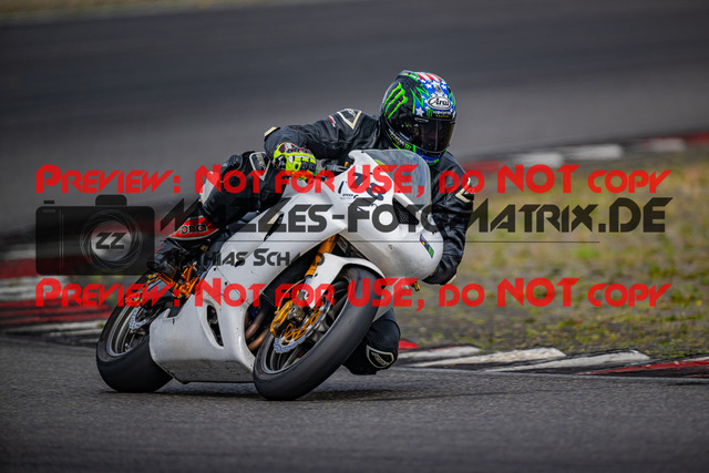 MaZZes_FotoMatrix_230719_2173 | GRUEN