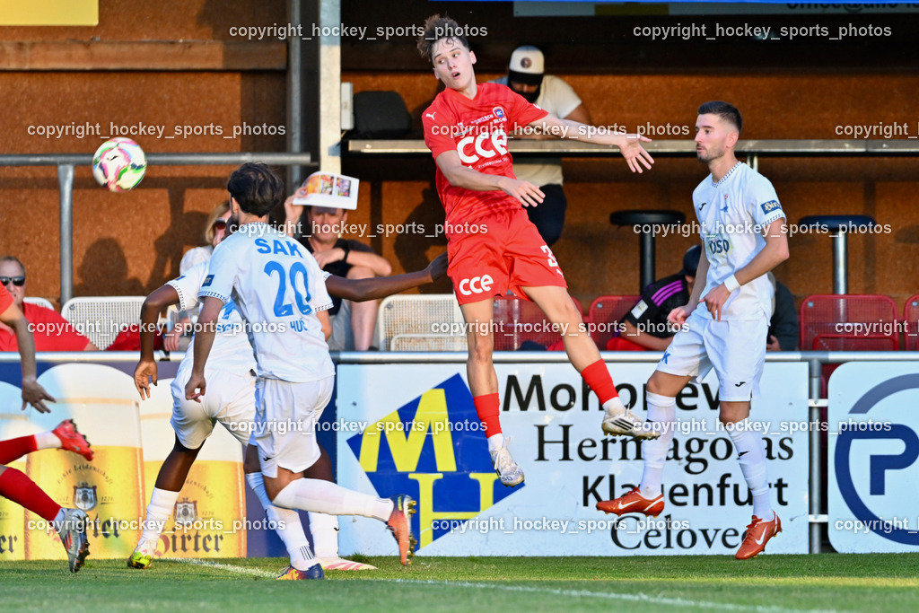 SAK vs. SC St. Veit | #20 Marko Huc SAK, #30 Maximilian Trappitsch SC St. Veit, #7 Hrvoje Jakovljevic SAK, SAK vs. SC St. Veit, SAK vs. SC St. Veit am 19.09.2025 in Klagenfurt (Sportpark Welzenegg), Austria, (Photo by Bernd Stefan)