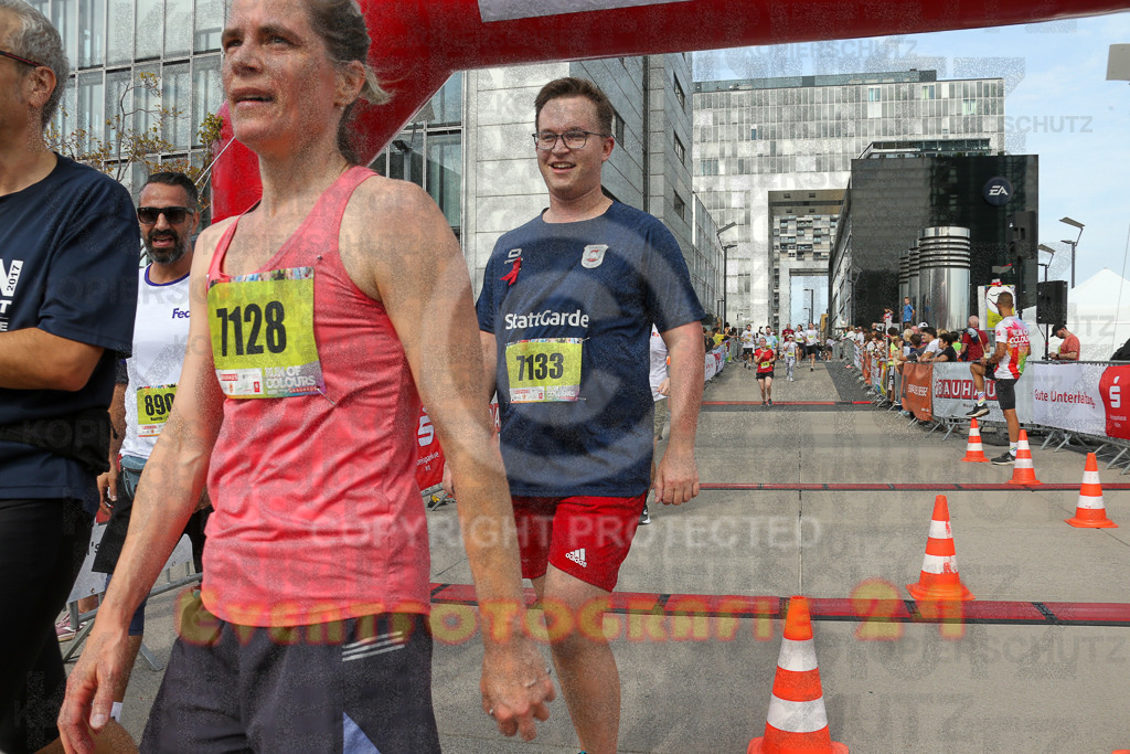250920_1332_EX1_5307 | Sportfotografie im Rhein-Sieg Kreis, Köln, Bonn, NRW, Rheinland Pfalz, Hessen, etc. Unser Tätigkeitsfeld umfasst den Laufsport vom Volkslauf über den Marathon, Duathlon, Triathon bis zum Ultralauf wie Kölnpfad Ultra oder Schindertrail.