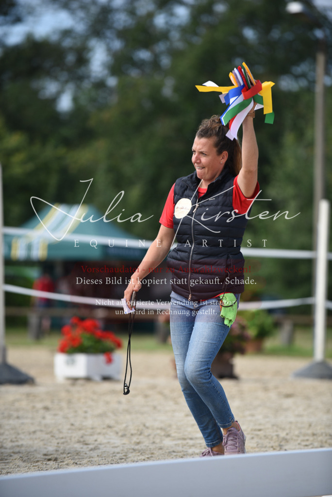 DSC_8711 | Pferde- und Turnierfotografie in Westsachsen. Pferdeportraits, Auftragszeichnungen und intuitive Kunst.