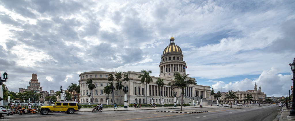 The Capitol in Havanna - Cuba | G-VBJNHHY5Q4 #phowoto #wolfgang #weber #Hamburg #germany #photography #sell #picturestobuy #buy #pictures #sell #sport #travel #architecture #city #street #makro  - Realisiert mit Pictrs.com