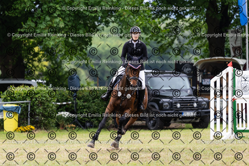 CL5A8934 | Emilia Reinking Fotografie - Realisiert mit Pictrs.com