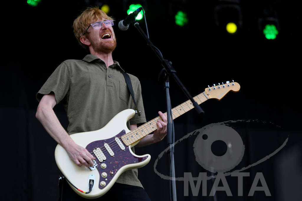 _DWA6740 | Schottisch Gitarrist Jamie Watson von der Band Big Country bei ihrem Auftritt im Rahmen des Festival Lieder am See 2024 in Franken Enderndorf Spalt, 27.07.2024 Bayern Deutschland - Realized with Pictrs.com