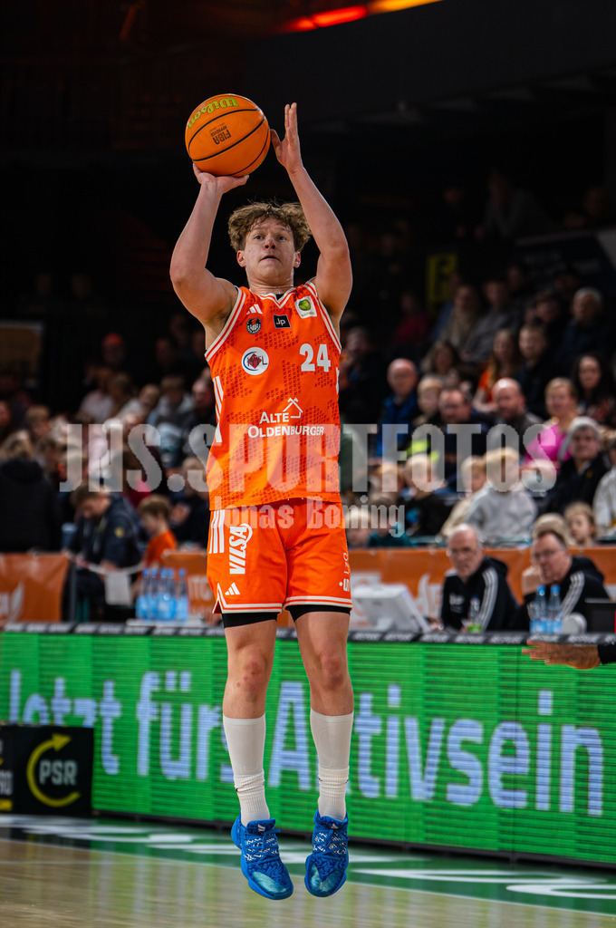 Basketball I Herren I Saison 2025-2026 I ProB Nord I 18. Spieltag I Rasta Vechta II - LOK Bernau-24 | Roy Krupnikas (24,Rasta Vechta II) - Realisiert mit Pictrs.com