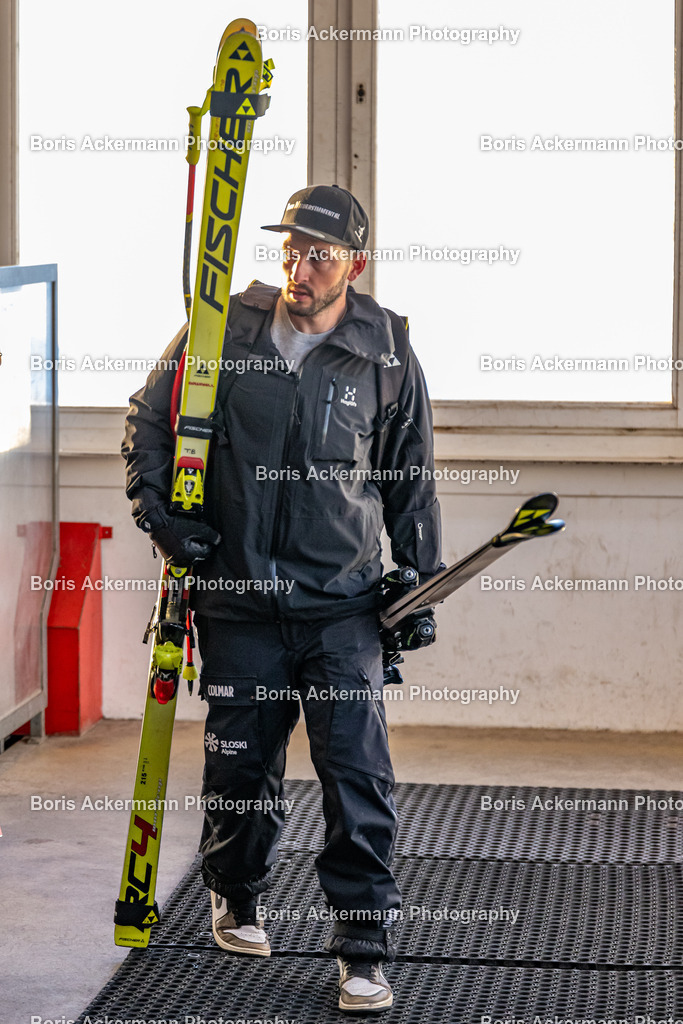 786A4099 | Lake Uri 20250321