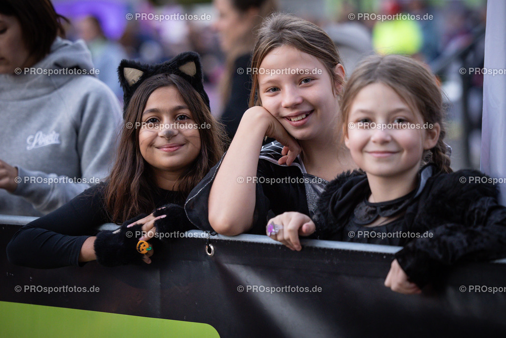 Halloween Run 2024 in Koeln, 31.10.2024 | Impressionen vom Halloween Run 2024 am 31.10.2024 in Koeln (Forstbotanischer Garten Rodenkirchen). Foto: BEAUTIFUL SPORTS/Axel Kohring