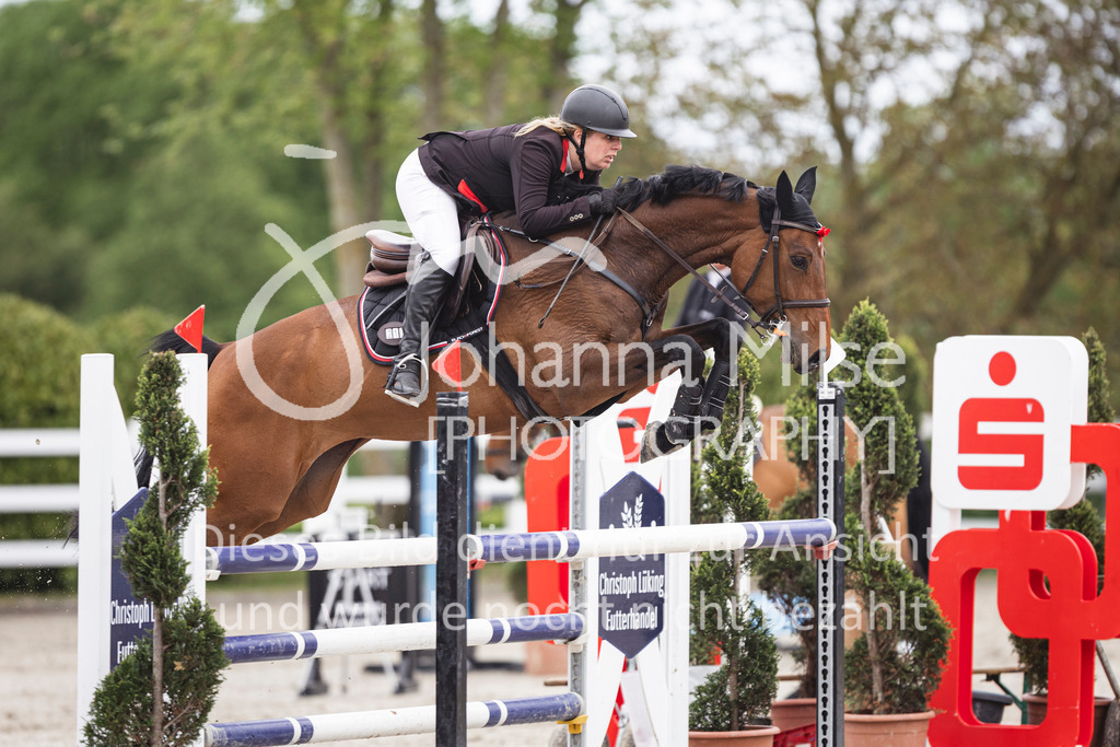 260508_PfSpTa_9_SprPf-L-918 | Deine schönsten Turniermomente als professionelle Fotos! Entdecke hochwertige Pferdesport-Fotografie im Online-Shop. Jetzt Fotos finden & bestellen!