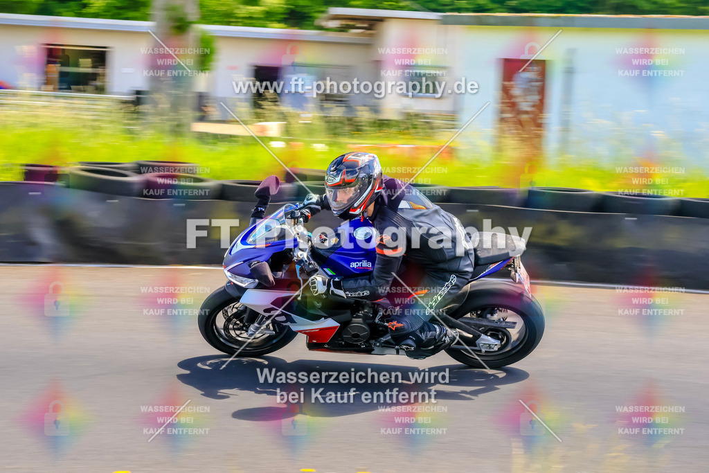 VBK-8062 | Hier findet Ihr Bilder von Touristenfahrten auf der Nürburgring Nordschleife oder von anderen Veranstaltungen die ich besucht habe. Viel Spass beim Durch Schauen 