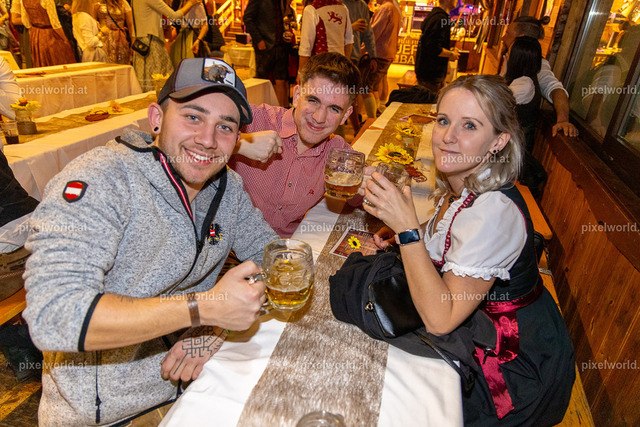 Steuerberger Bauernball | Bildershop von pixelworld.at - Realisiert mit Pictrs.com