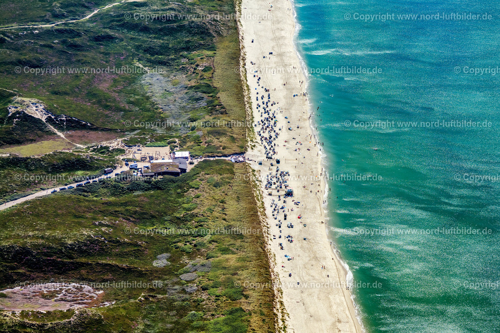 Sylt_Rantum_Gaststätte_Sansibar_ELS_5327130825 | SYLT 13.08.2025 Gebäude des Restaurant " Sansibar " im Ortsteil Rantum (Sylt) in Sylt auf der Insel Sylt im Bundesland Schleswig-Holstein, Deutschland. // Building of the restaurant " Sansibar " in the district Rantum (Sylt) in Sylt on Island Sylt in the state Schleswig-Holstein, Germany. Foto: Martin Elsen