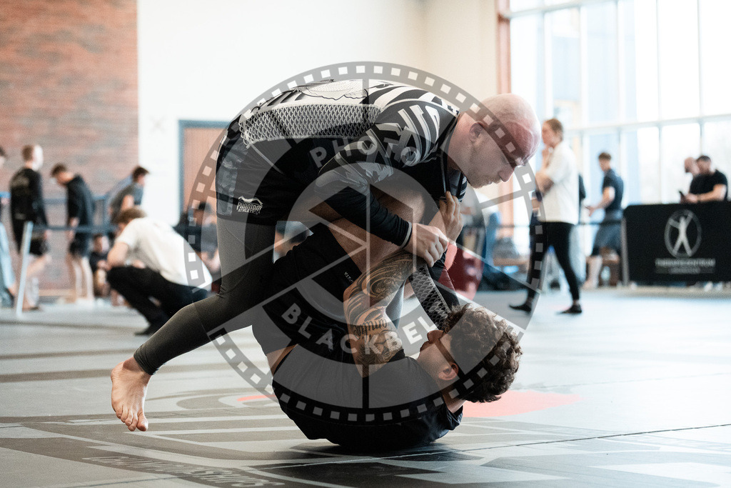 20251129PBB7927 | Fighters compete during the luta livre competition ILLCS XI winter edition on November 29, 2025 in Hannover, Germany.